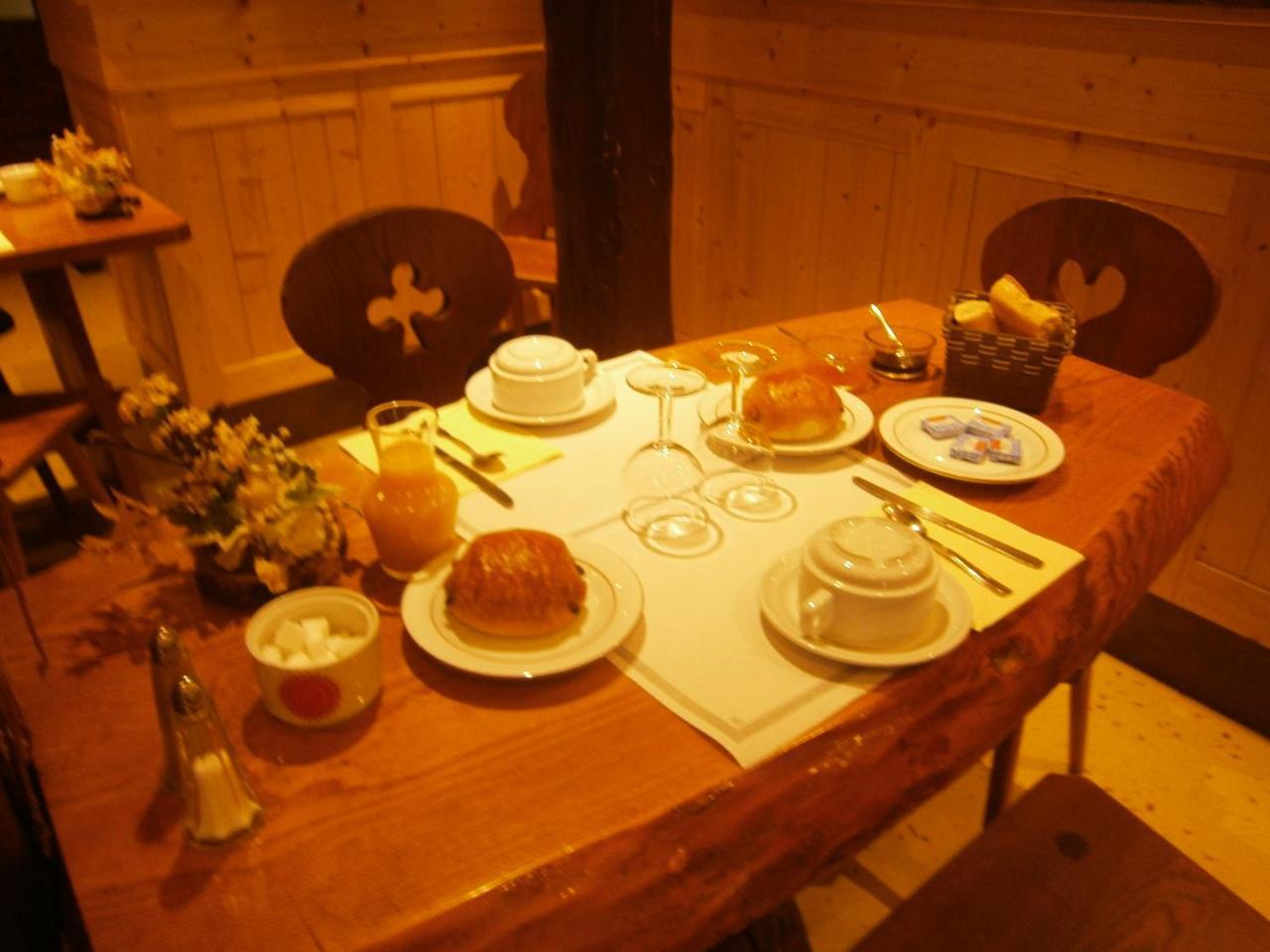 Kebespre Hotel Lapoutroie Bagian luar foto